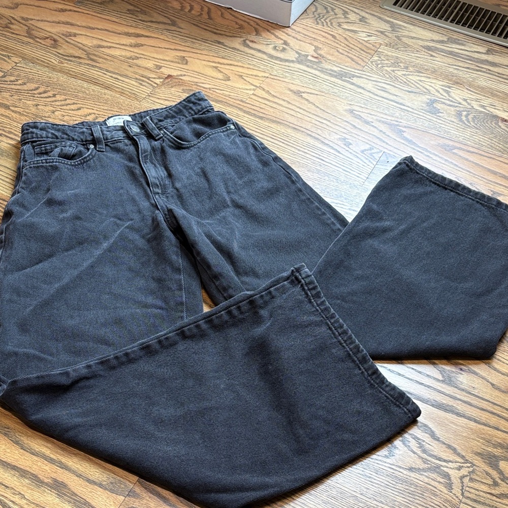 Women’s Black High-Rise Straight Jeans
